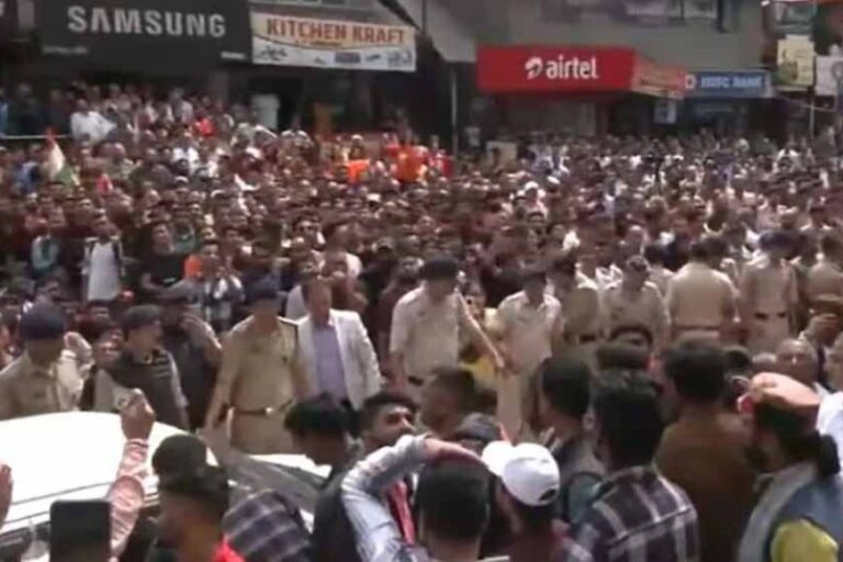 शिमला में अवैध निर्माण पर संग्राम, सड़कों पर उतरे लोग, विधानसभा में भी बवाल
