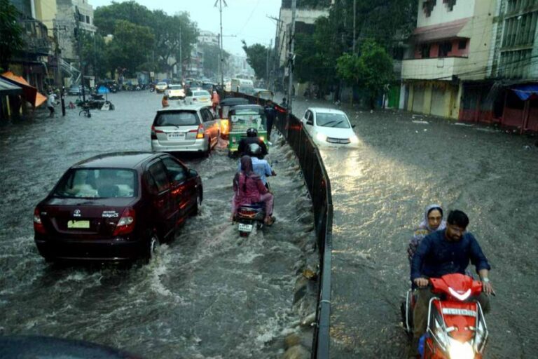 दिल्ली, उत्तराखंड, उप्र के कुछ हिस्सों में अगले तीन दिन अत्यधिक भारी बारिश की चेतावनी: मौसम विभाग