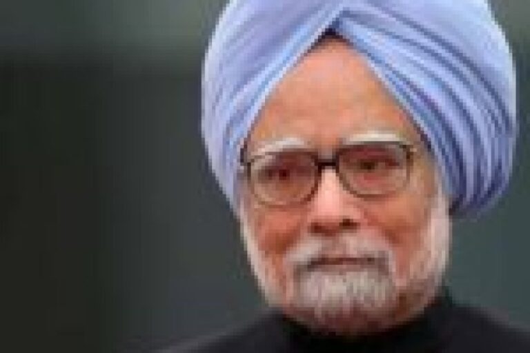 सोनिया, खरगे, राहुल ने दी मनमोहन को जन्मदिन पर बधाई