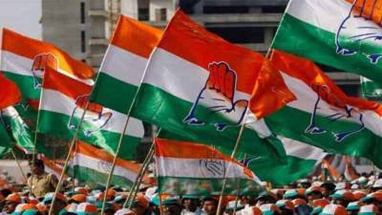 महाराष्ट्र प्रदेश कांग्रेस कमेटी के उपाध्यक्ष नाना गावंडे ने कहा& टिकट चाहने वालों का साक्षात्कार लेगा