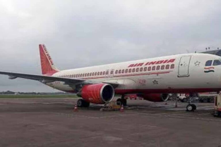 बीते 2 दिनों में एक ही एक्स अकाउंट से विमानों को 46 बार धमकियां, मैसेज भी सेम&टू&सेम, यूजर की तलाश