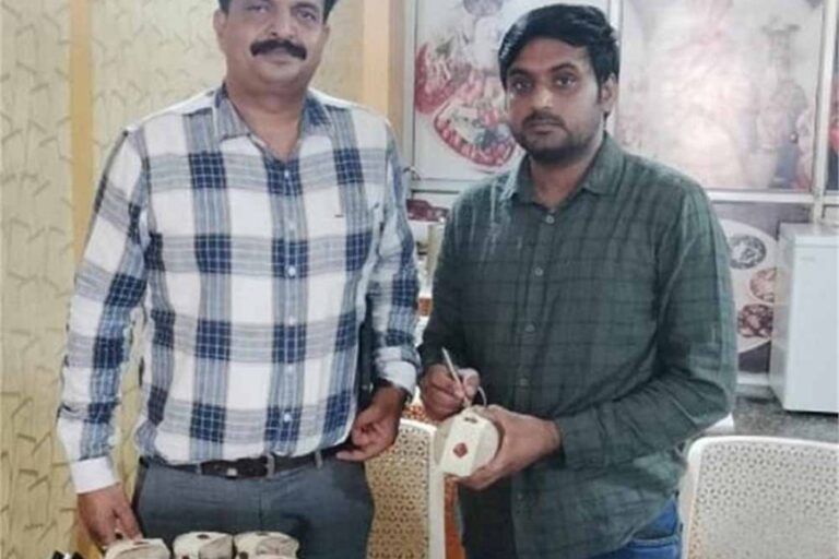 गुड़गांव में स्वास्थ्य विभाग ने पकड़ी नकली मिठाई की फैक्ट्री, कर्मचारी और मालिक फैक्ट्री को बंद करके भागे