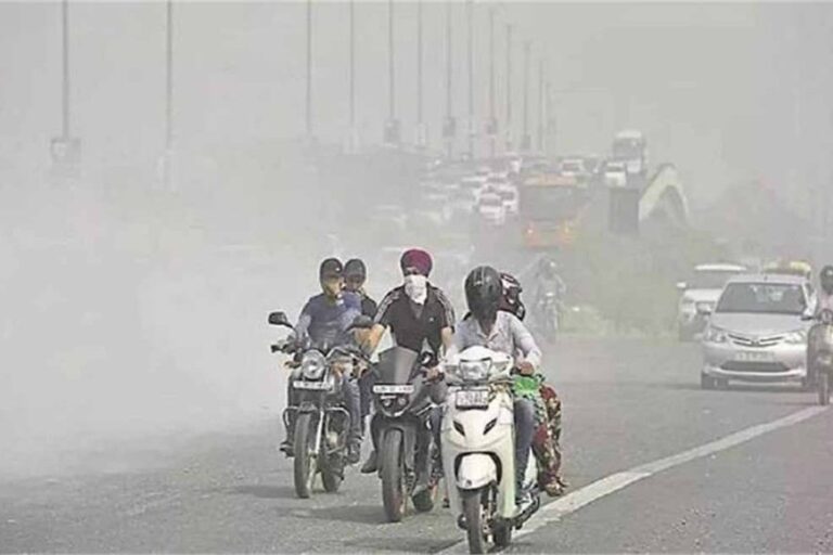 हरियाणा के 3 शहरों में AQI&400 पार, पराली जलाने से बढ़े प्रदूषण के कारण हेल्थ इमरजेंसी जैसे हालात