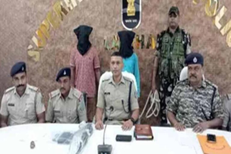 झारखंड के लातेहार में मेड इन चाइना एके&47 के साथ दो नक्सली कमांडर गिरफ्तार, दोनों बड़ी घटना को अंजाम देने की तैयारी कर रहे थे