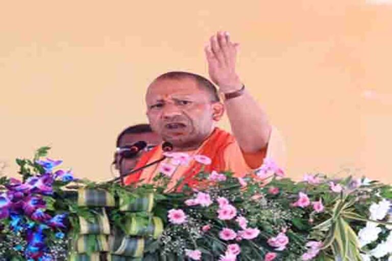 महाकुंभ 2025 के दौरान प्रयागराज की शास्त्रीय सीमा में मांस&मदिरा की बिक्री नहीं होगी: सीएम योगी