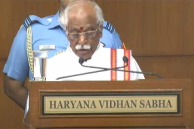 हरियाणा विधानसभा के सत्र की पहले दिन ही राजयपाल ने 2 लाख नए युवाओं को नौकरी देने की हुई घोषणा