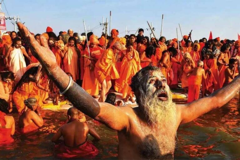महाकुंभ न केवल धार्मिक, बल्कि सामाजिक और सांस्कृतिक दृष्टि से भी महत्वपूर्ण है